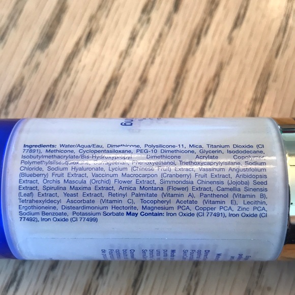 Porcelain shade Anti aging foundation. - Picture 5 of 6